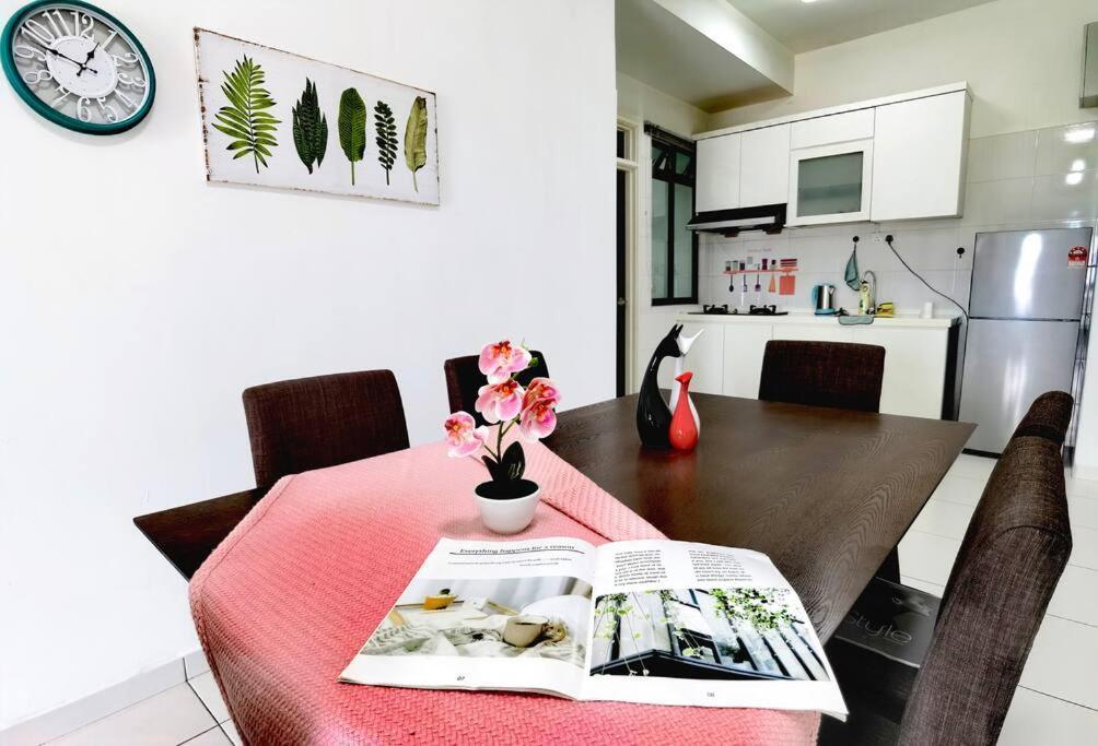 Apartemen Forest In The Sky 3br 8pax Netflix!! High Floor By Johor Bahru